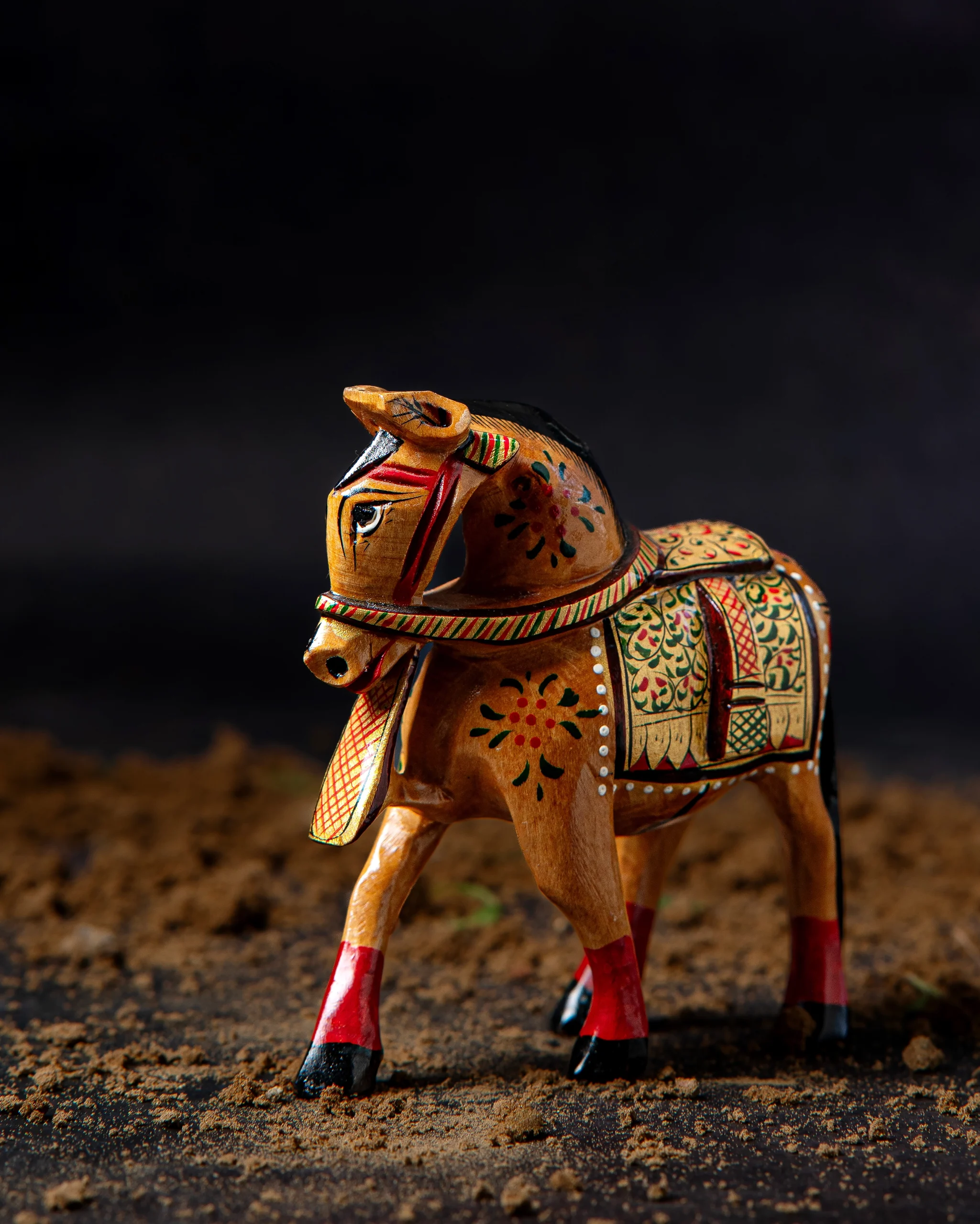 Horse- Brown- Black mane1 (1)